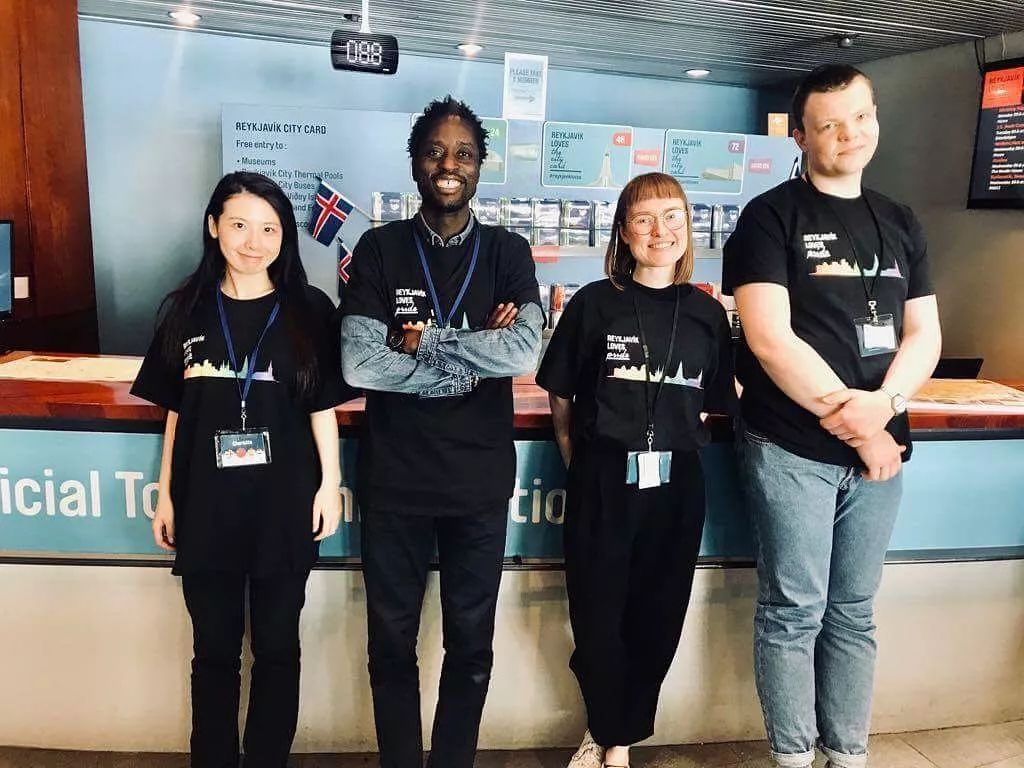 离婚、辞职后,去冰岛当公务员定居的30岁上海姑娘:我没有能力过我不想要的生活 https://snxa.com/wp-content/uploads/2020/08/frc-1d5cebd78954985d7e3e7bd70c37121f.jpeg