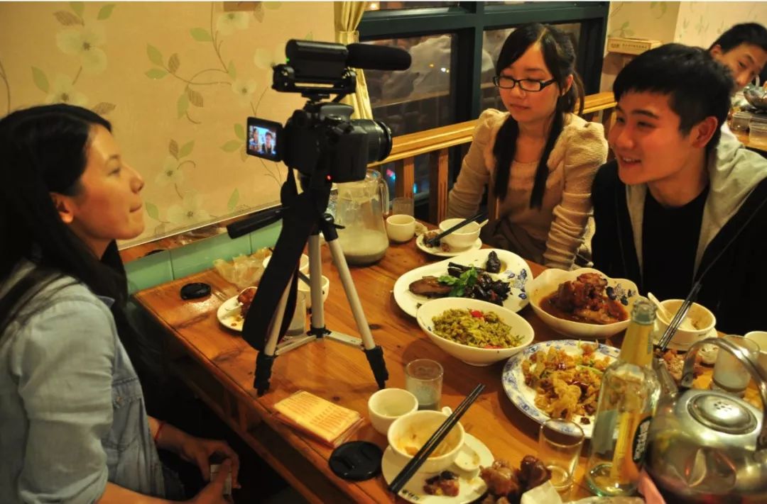 离婚、辞职后,去冰岛当公务员定居的30岁上海姑娘:我没有能力过我不想要的生活 https://snxa.com/wp-content/uploads/2020/08/frc-bccaacd7d9b3e9d8a6192a4d2f201f58.jpeg