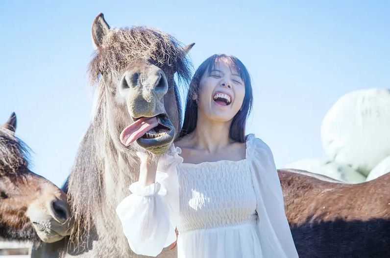 离婚、辞职后,去冰岛当公务员定居的30岁上海姑娘:我没有能力过我不想要的生活 https://snxa.com/wp-content/uploads/2020/08/frc-dd40221f779aff3d3b77b5aed5b4013d.jpeg