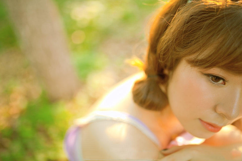 少女的户外调皮