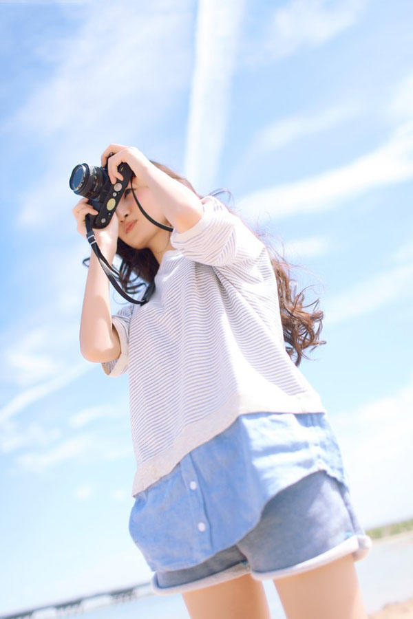 阳光春日清浅沙滩