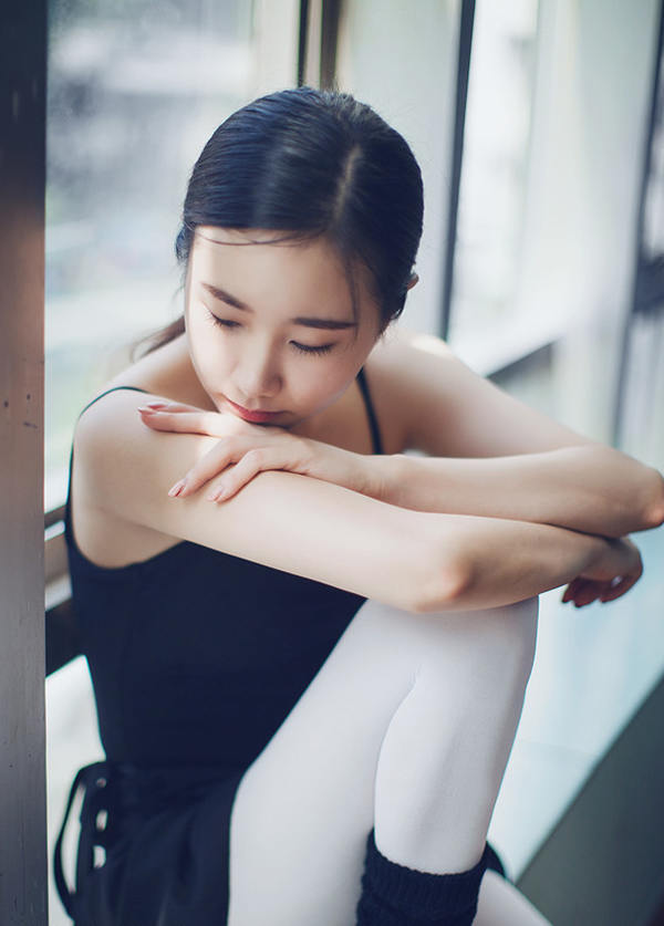 舞女的孤独与无奈