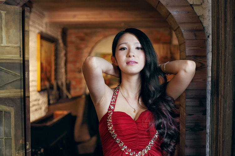 妖娆美艳的少妇