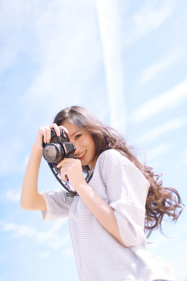 阳光春日清浅沙滩