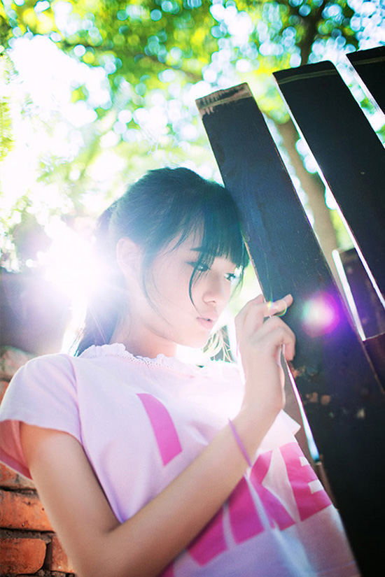 清纯小蛮腰美女