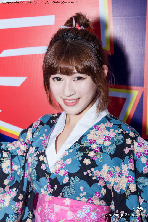 身材曼妙的和服少女