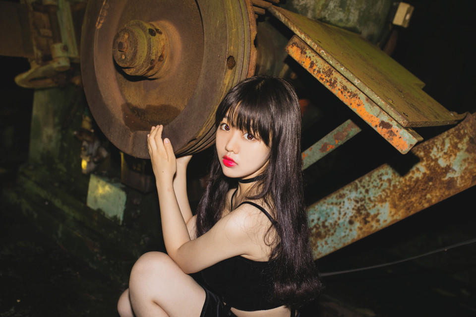 火辣性感的美眉