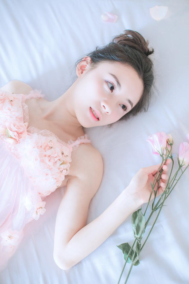 俏皮的水果女孩