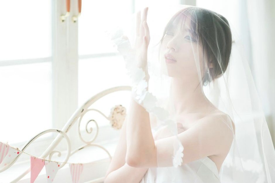 性感可爱新娘装