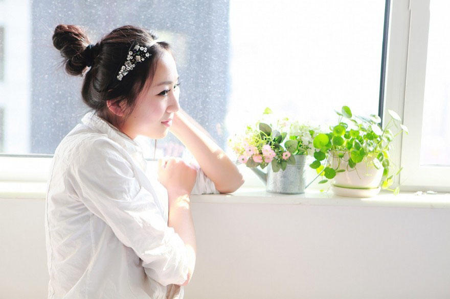 少女一个人的午后