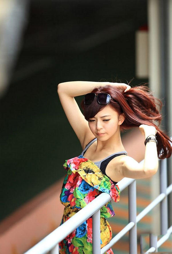 街头巷尾清新美女