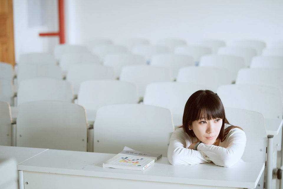 爱上课堂的甜美校花