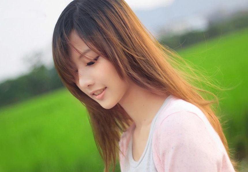 田野清秀女孩