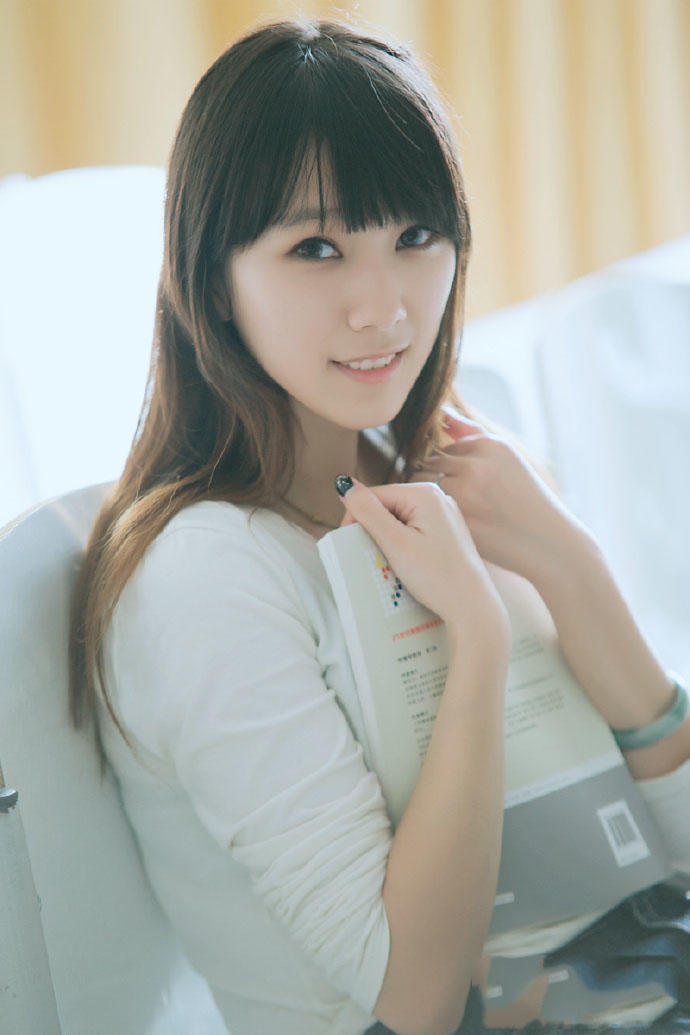 爱上课堂的甜美校花