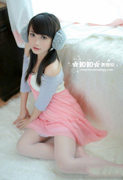 美女模特黄雅知