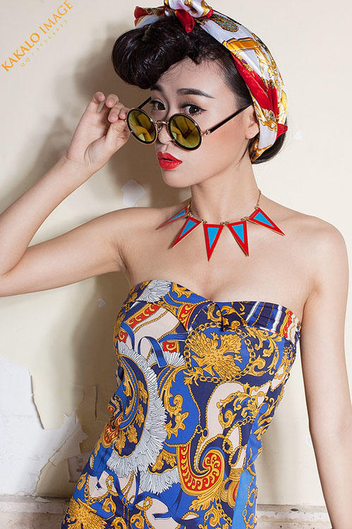 时尚性感的小花猫