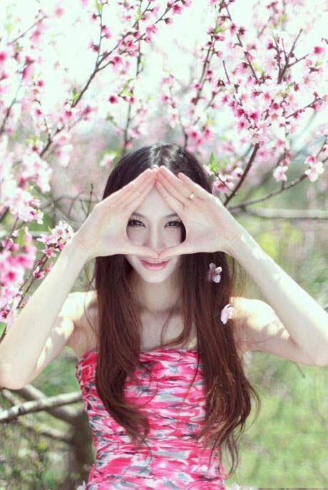 桃花庵里桃花人