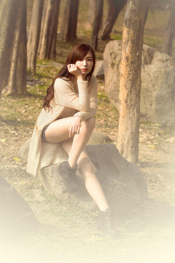 唐筠乔清纯甜蜜