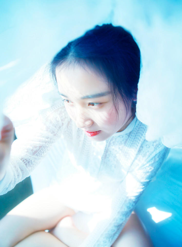 草莓小清新美女