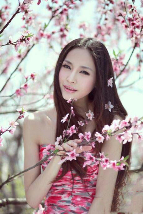 桃花庵里桃花人