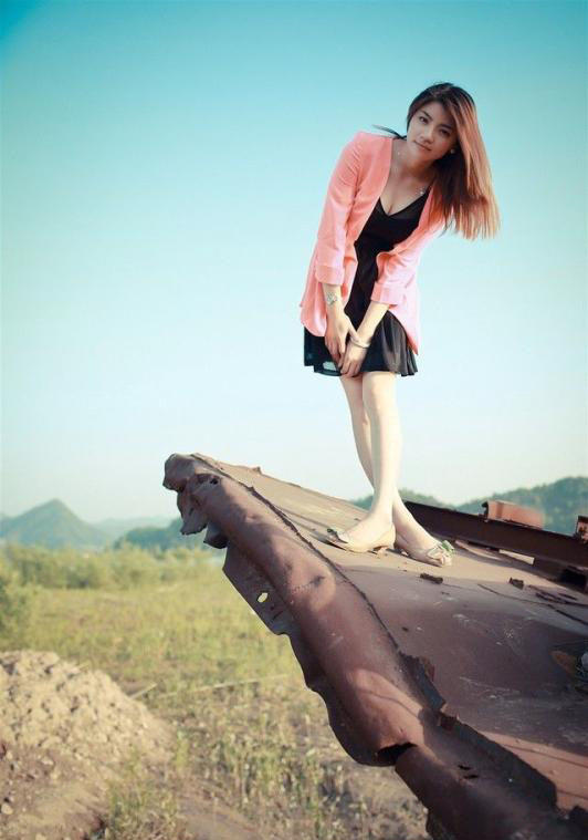 美女郊外的诱惑