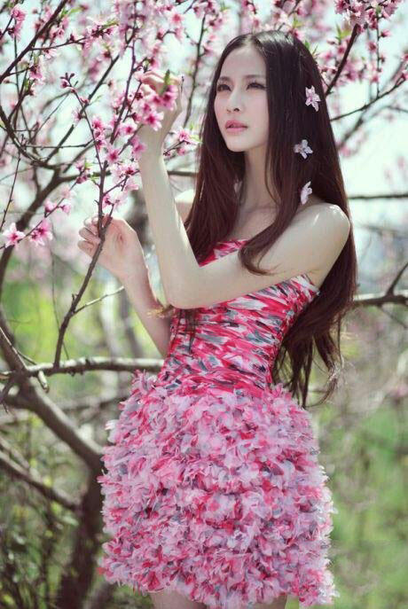 桃花庵里桃花人