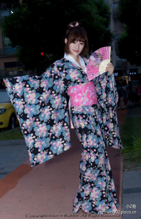 身材曼妙的和服少女