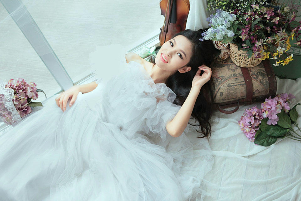 少女梦里的白纱