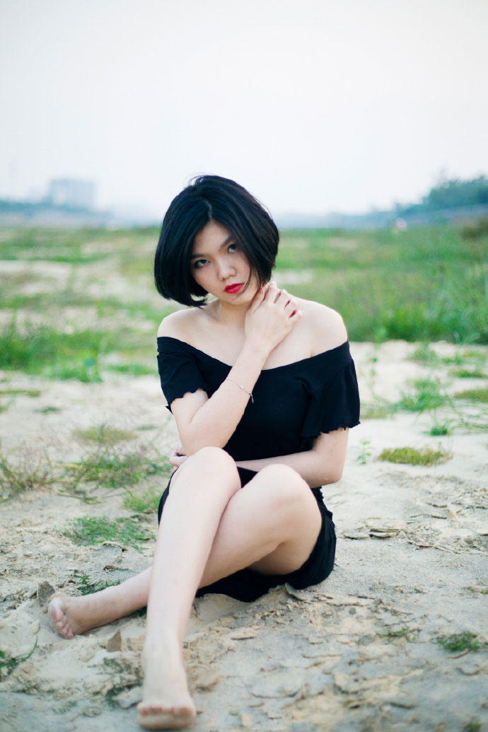 诱惑的妩媚少女