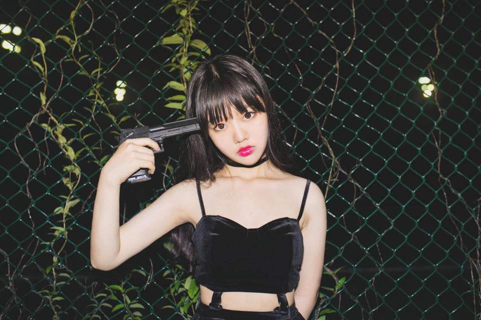 火辣性感的美眉