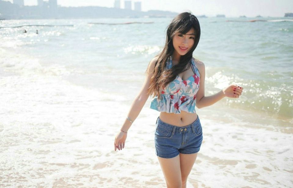 女神夏天的街拍