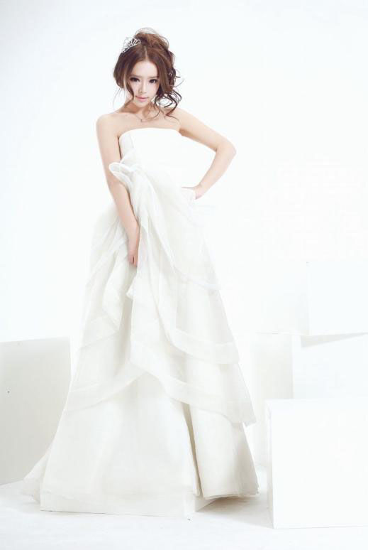 裴紫绮扮淘气新娘