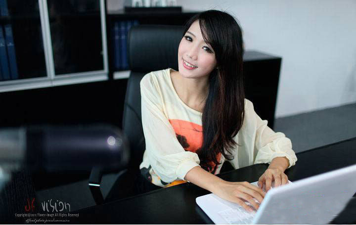 办公室的小秘书