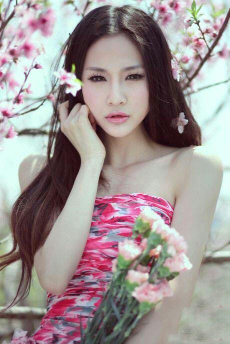 桃花庵里桃花人