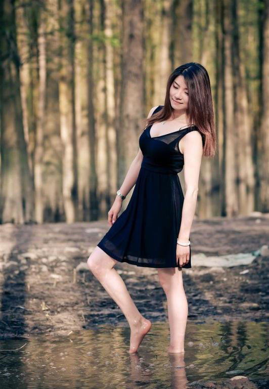 美女郊外的诱惑