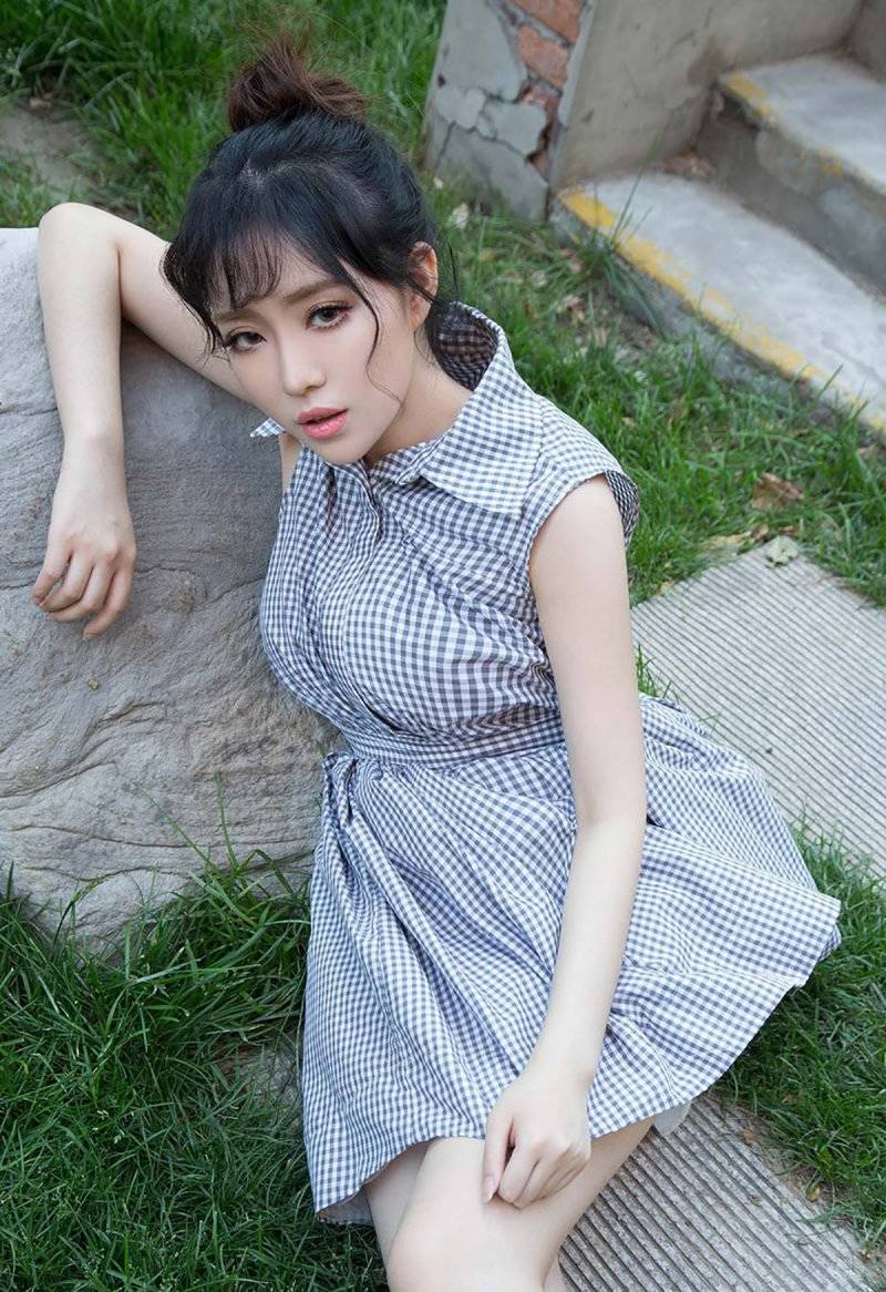 清纯美少女素衣