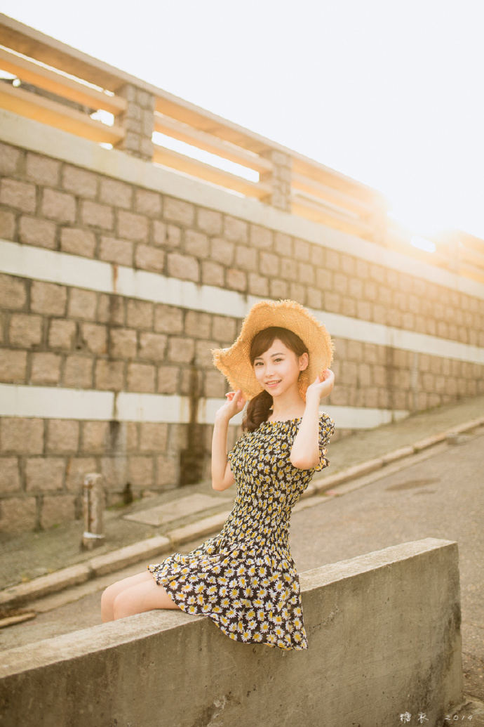 可人少女的唯美街拍