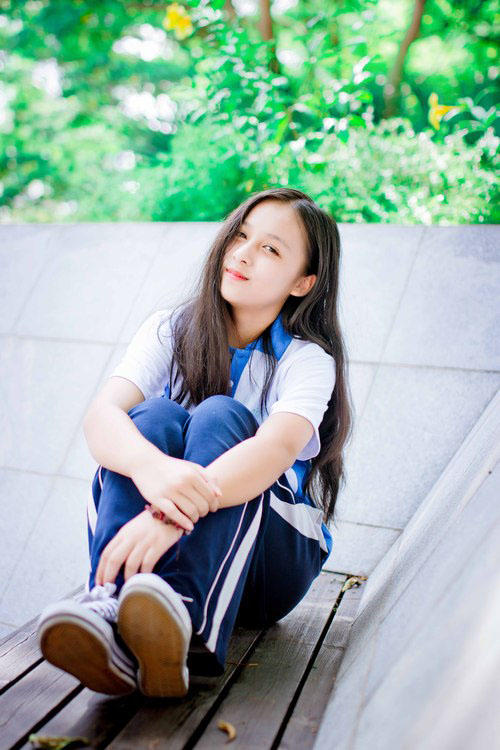 夏末等待开学的小花蕊