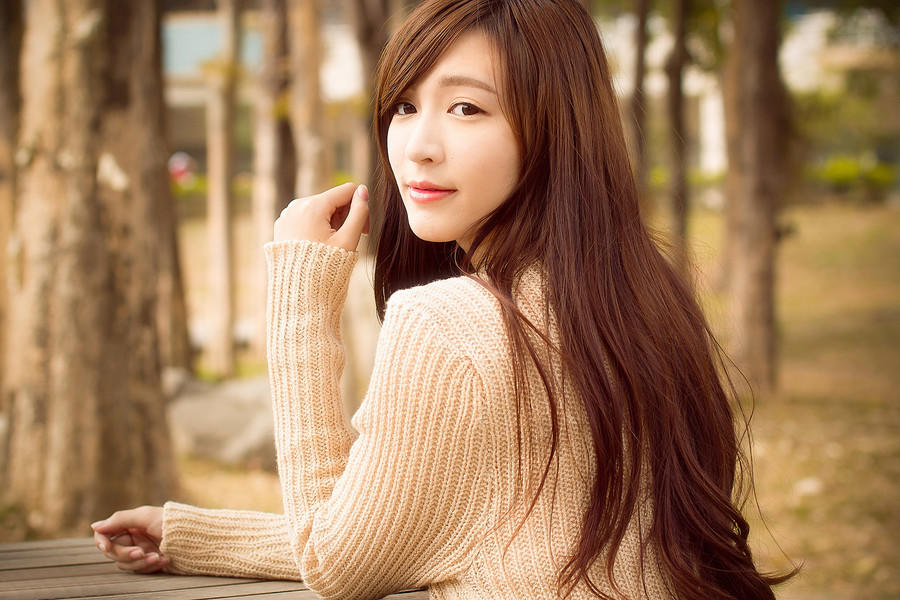 唐筠乔清纯甜蜜