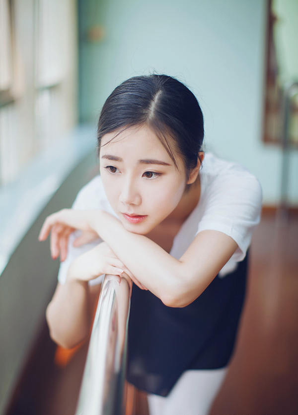 舞女的孤独与无奈