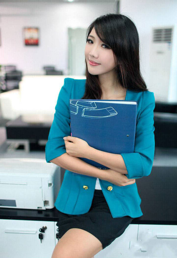 办公室的小秘书