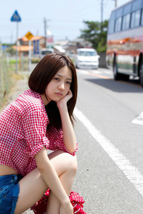 我在路头站牌下