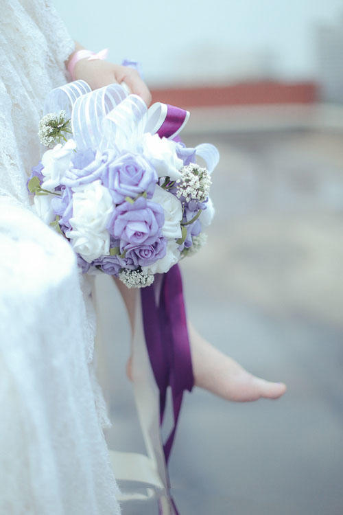 美丽新娘夜幕下的忧伤