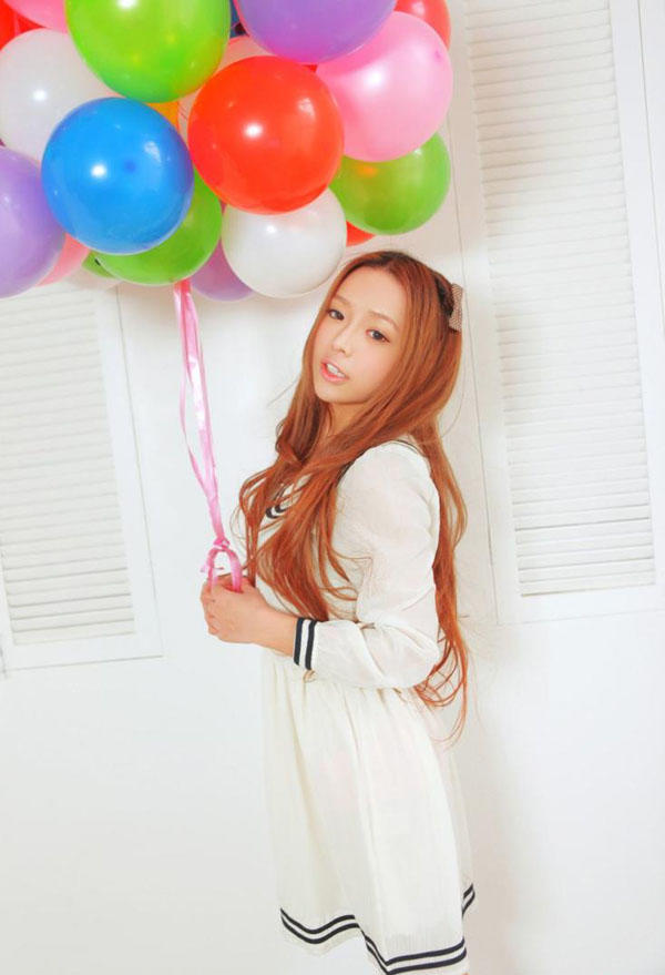 90后美女嫩模裴紫绮