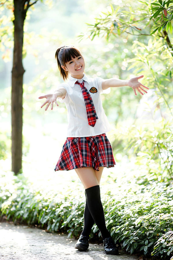 甜美系制服美女
