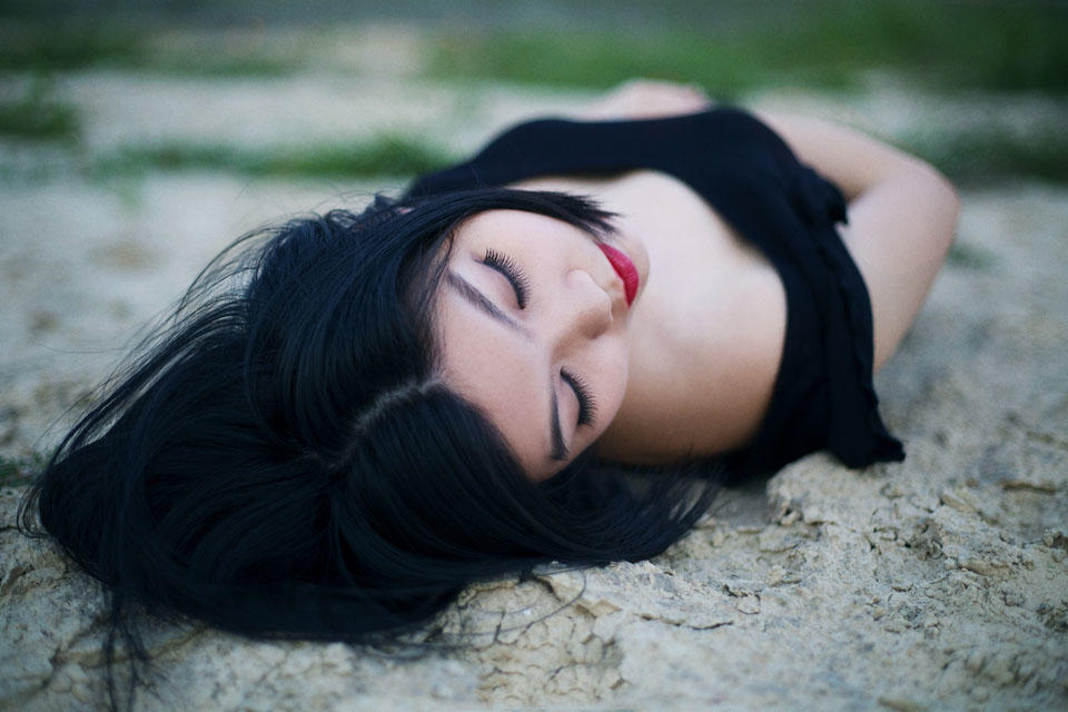 诱惑的妩媚少女