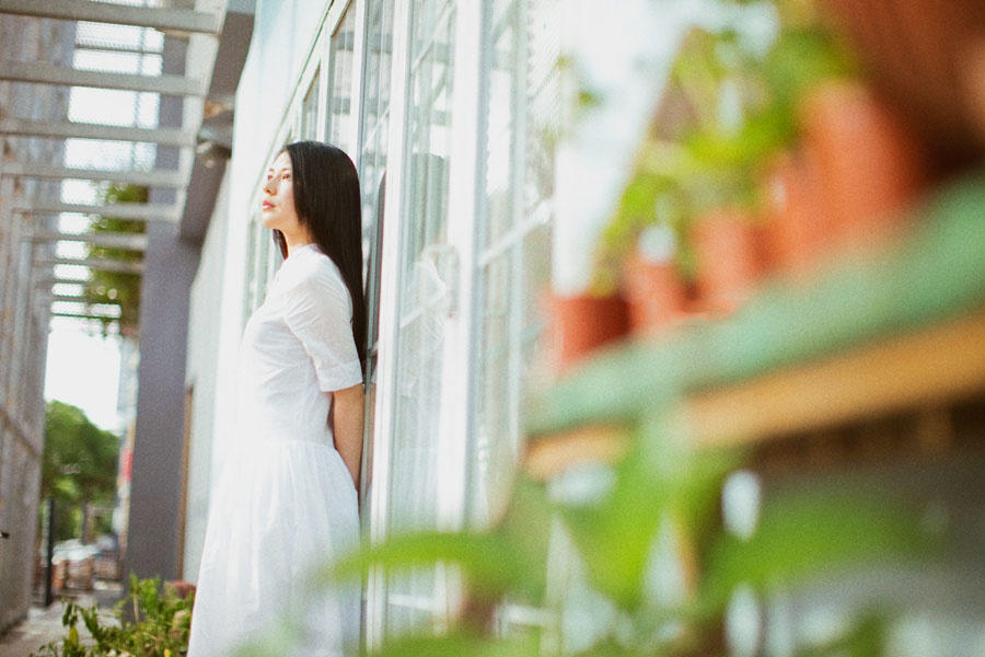 咖啡馆的纯美少女