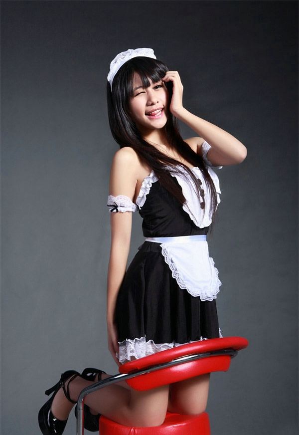 可爱女仆制服美女