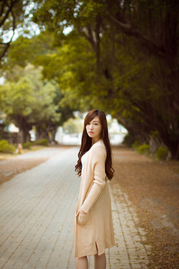 唐筠乔清纯甜蜜