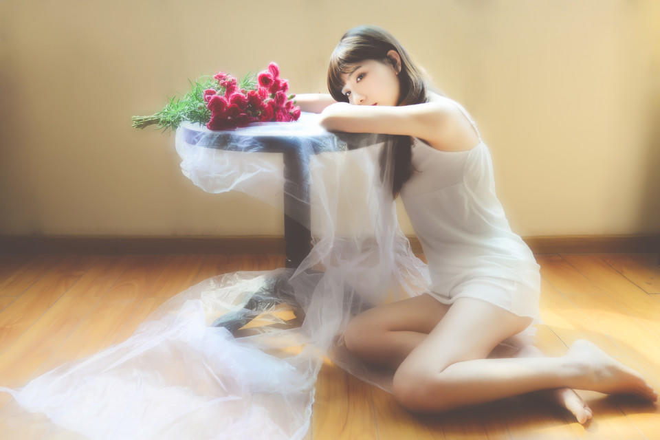 恬静女孩的梦幻美